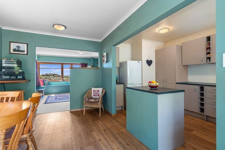 Photo of property in 22 Matipo Terrace, Toi Toi, Nelson, 7010