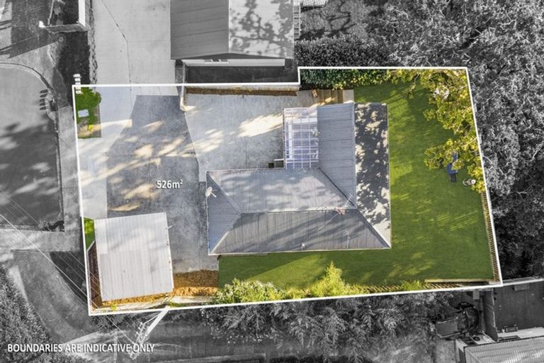 Photo of property in 90 Kelman Road, Kelston, Auckland, 0602