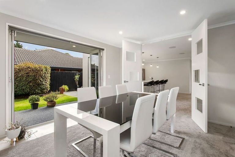 Photo of property in 1 Tanu Place, Parklands, Christchurch, 8083