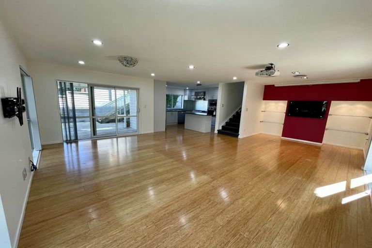 Photo of property in 676a East Coast Road, Pinehill, Auckland, 0630