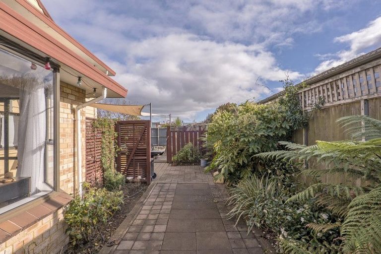 Photo of property in 3 Mulberry Place, Redwood, Christchurch, 8051