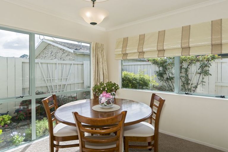 Photo of property in 37 Aaron Place, Brookfield, Tauranga, 3110