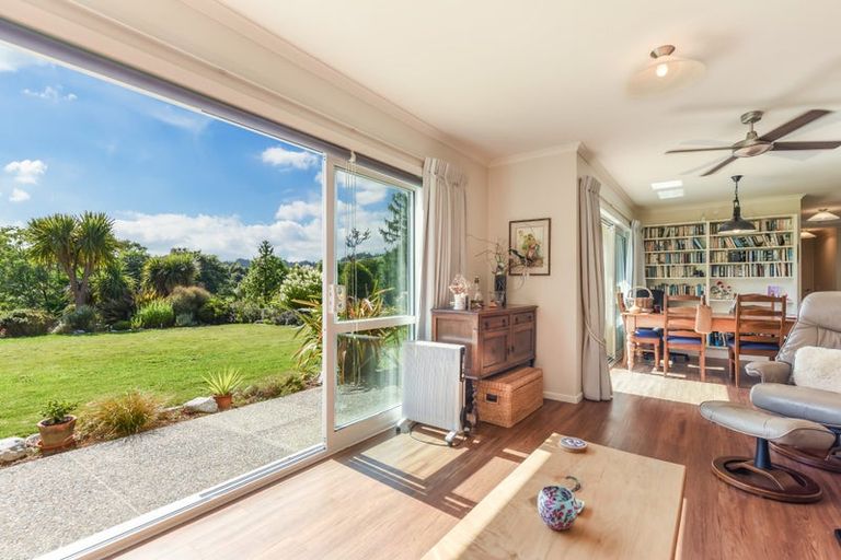 Photo of property in 927 Waiwhero Road, Ngatimoti, Motueka, 7196