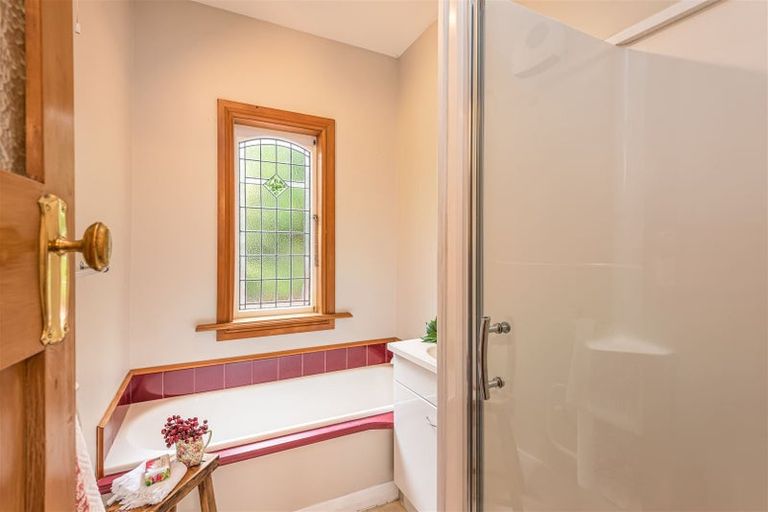 Photo of property in 16 Ford Road, Opawa, Christchurch, 8023