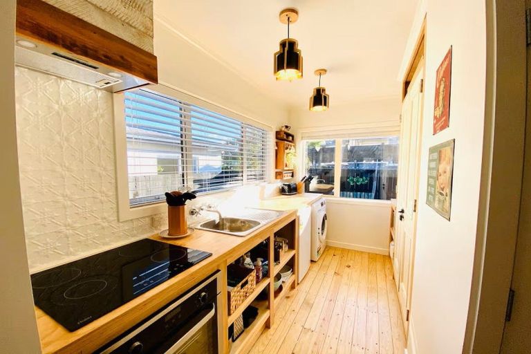 Photo of property in 57a Beach Road, Tahunanui, Nelson, 7011