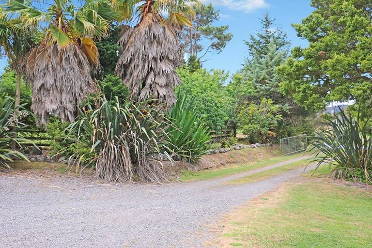 Photo of property in 400 West Coast Road, Makarau, Warkworth, 0981
