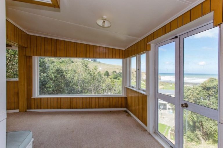 Photo of property in 12 Mowhanau Drive, Kai Iwi, Whanganui, 4574