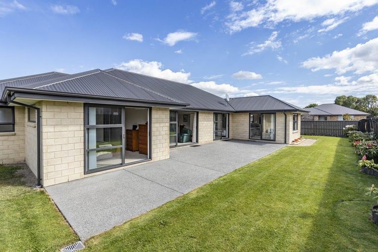 Photo of property in 32 Kotare Avenue, Rangiora, 7400