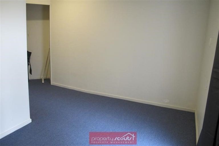 Photo of property in 12 Eglinton Road, The Glen, Dunedin, 9011