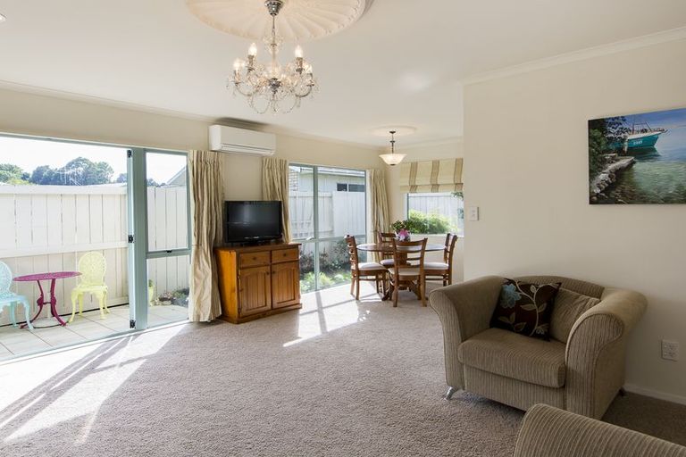 Photo of property in 37 Aaron Place, Brookfield, Tauranga, 3110