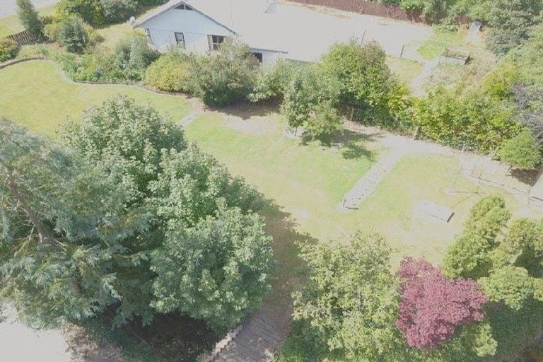 Photo of property in 10 Iona Street, Lawrence, 9532