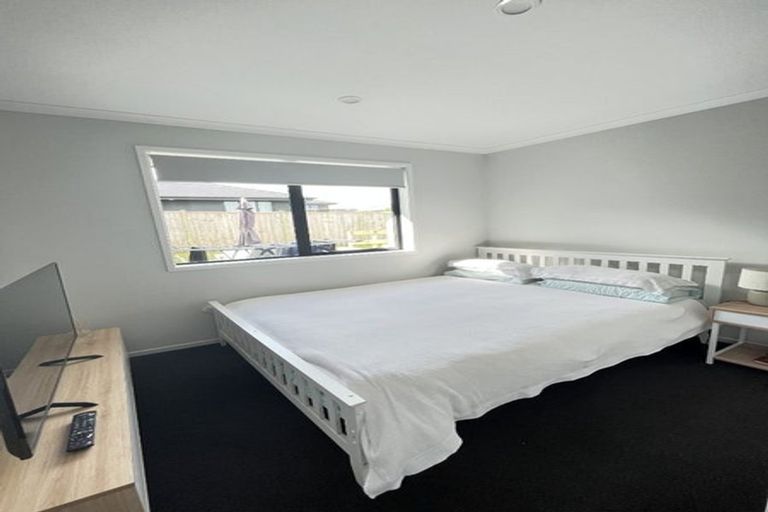 Photo of property in 22 Calder Crescent, Pokeno, 2402