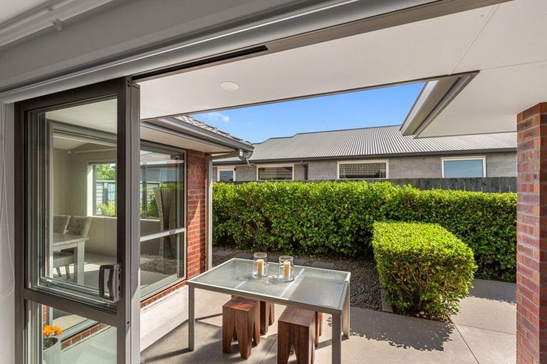 Photo of property in 87 Sandhurst Drive, Papamoa Beach, Papamoa, 3118