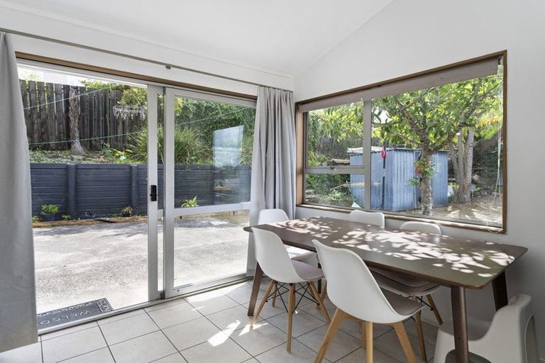 Photo of property in 2/39c Coronation Road, Hillcrest, Auckland, 0627