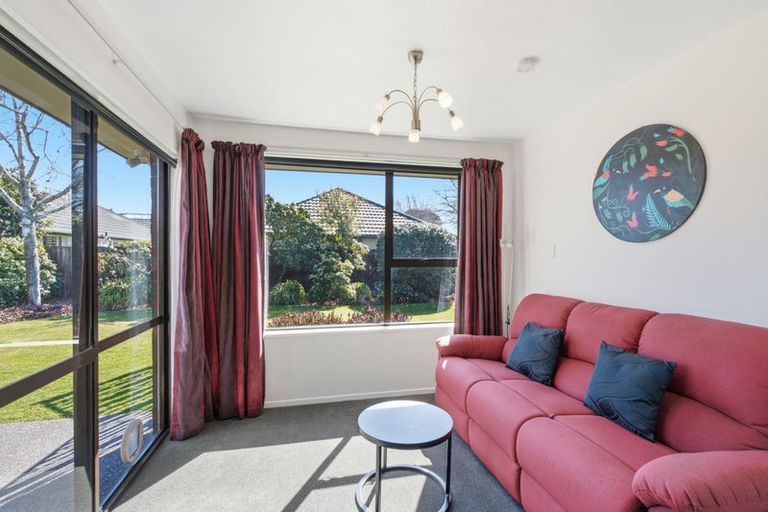 Photo of property in 26 Takaro Avenue, Sockburn, Christchurch, 8042
