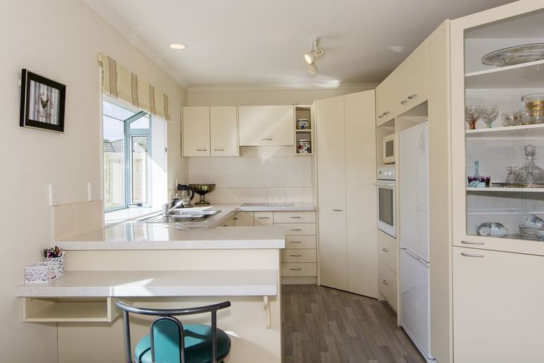 Photo of property in 37 Aaron Place, Brookfield, Tauranga, 3110