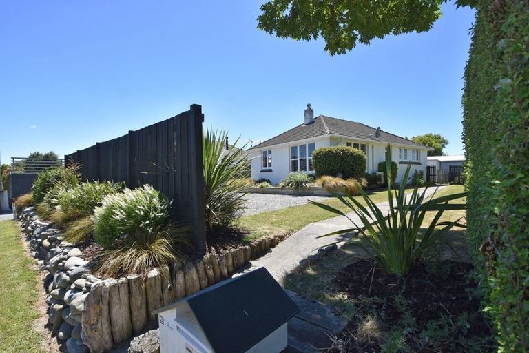 Photo of property in 76 Adamson Crescent, Glengarry, Invercargill, 9810