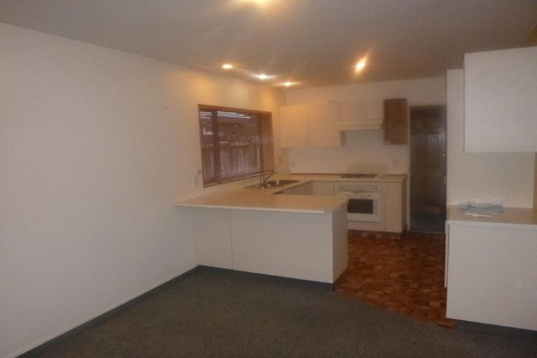 Photo of property in 2/14 Vincent Street, Waterloo, Lower Hutt, 5011