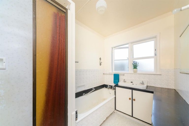 Photo of property in 9 Fagan Street, Bulls, 4818