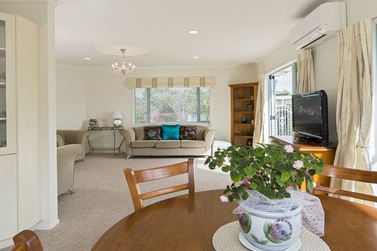 Photo of property in 37 Aaron Place, Brookfield, Tauranga, 3110