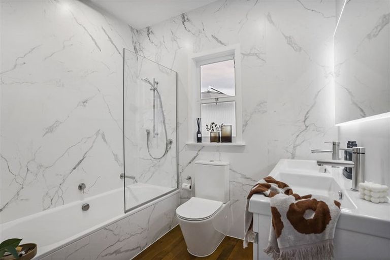 Photo of property in 1/126 Rangatira Road, Beach Haven, Auckland, 0626