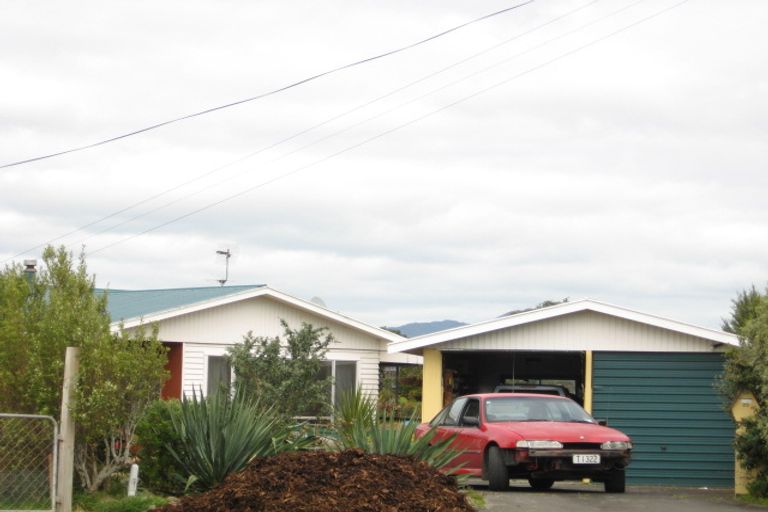 Photo of property in 25 Walsh Road, Westown, New Plymouth, 4310