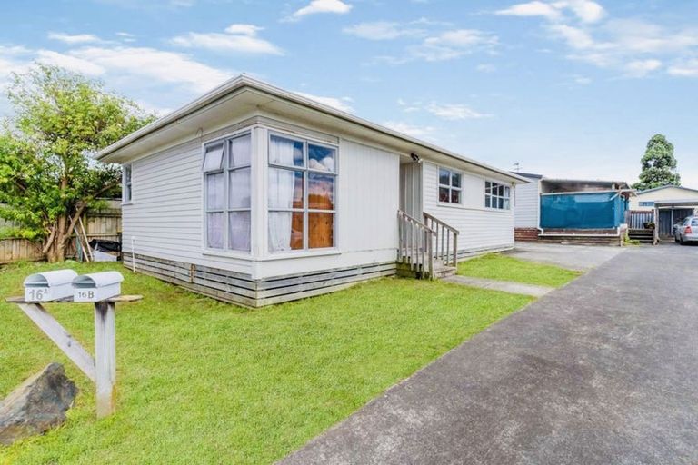 Photo of property in 16 Oratu Place, Manurewa, Auckland, 2102