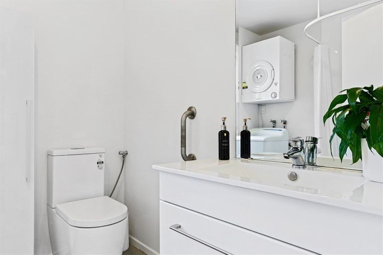 Photo of property in 49 Grantley Street, New Brighton, Christchurch, 8083