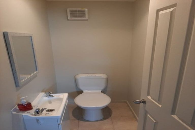 Photo of property in 12 Governor Grey Road, Snells Beach, 0920