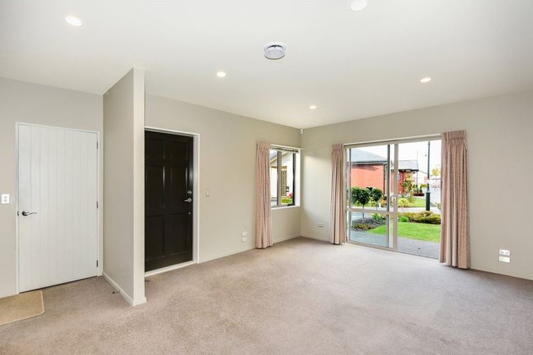 Photo of property in 23 Streamside Court, Woolston, Christchurch, 8062
