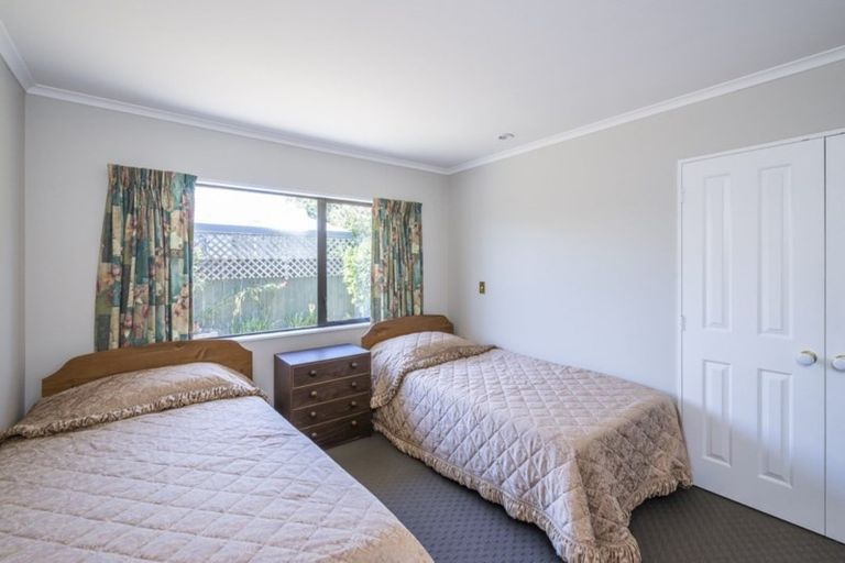 Photo of property in 42 Cedar Drive, Paraparaumu Beach, Paraparaumu, 5032