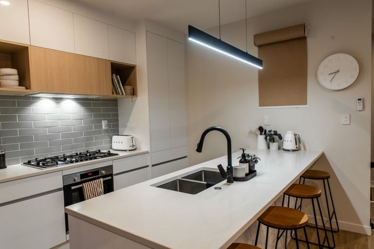 Photo of property in 35 Pohewa Road, Silverdale, 0932