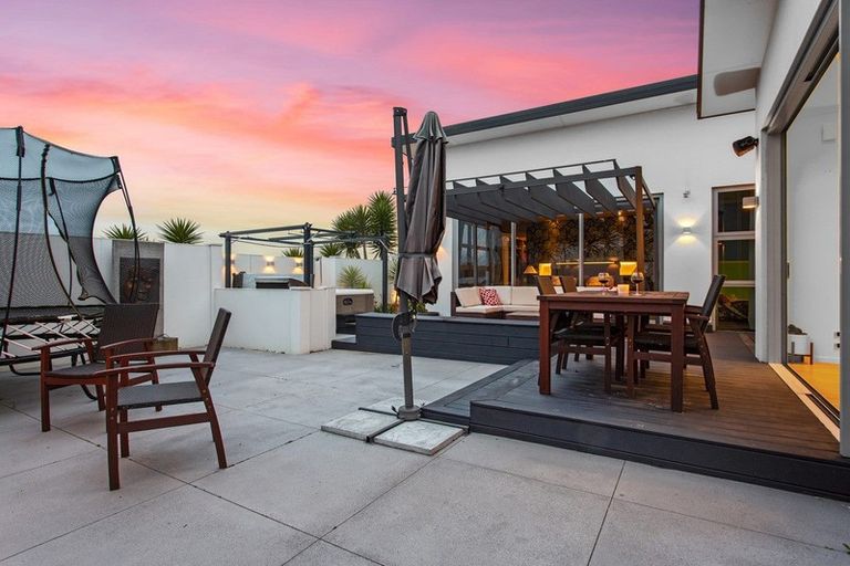 Photo of property in 1 Te Waihora Street, Pegasus, 7612