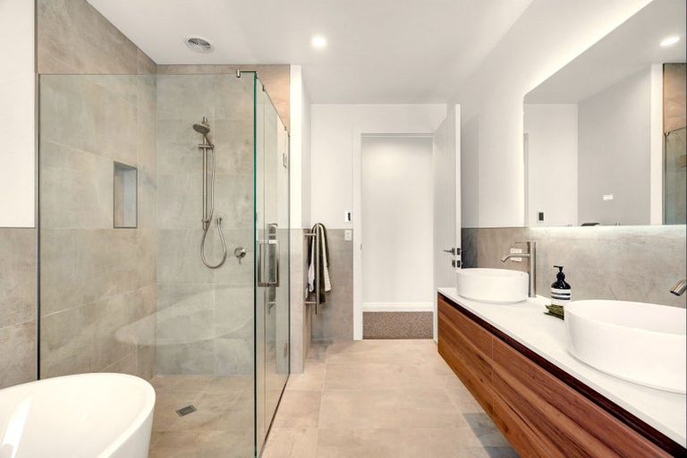 Photo of property in 16 Rich Rise, Havelock North, 4130