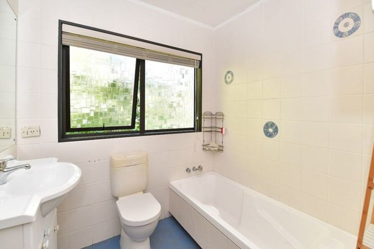 Photo of property in 65 Glamorgan Drive, Torbay, Auckland, 0630