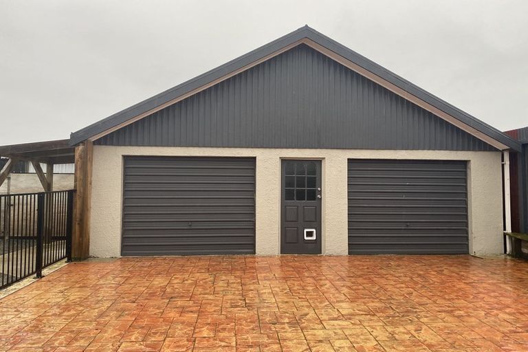 Photo of property in 11 Chesney Street, Heidelberg, Invercargill, 9812