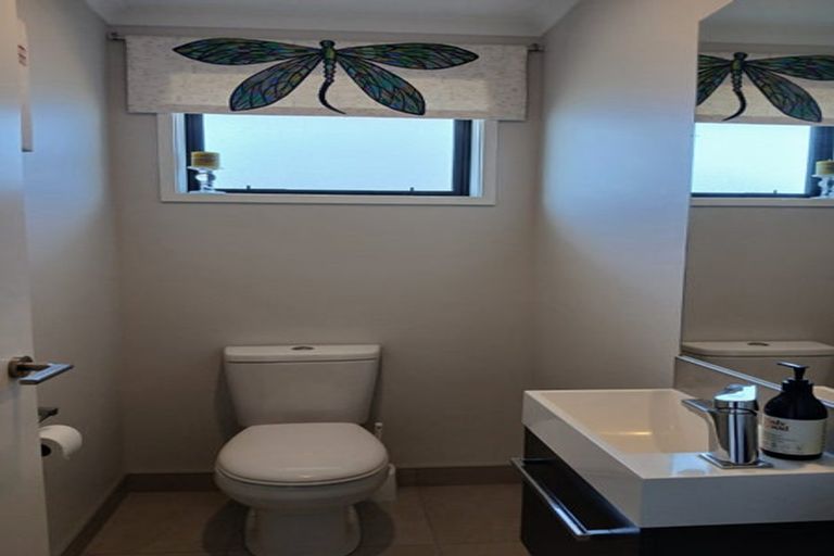 Photo of property in 12 Costello Drive, Ngatea, 3503