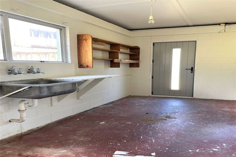 Photo of property in 41 Victoria Avenue, Waiuku, 2123