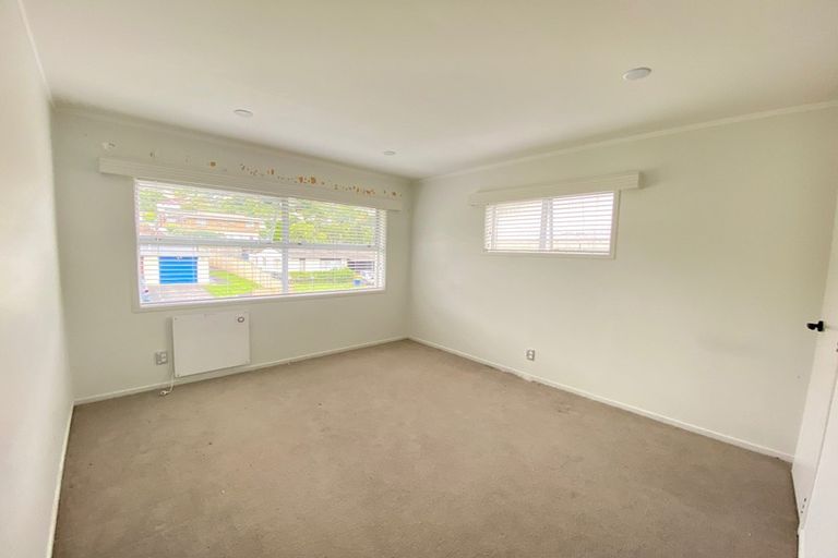 Photo of property in 1/36 Sandiacre Way, Browns Bay, Auckland, 0630