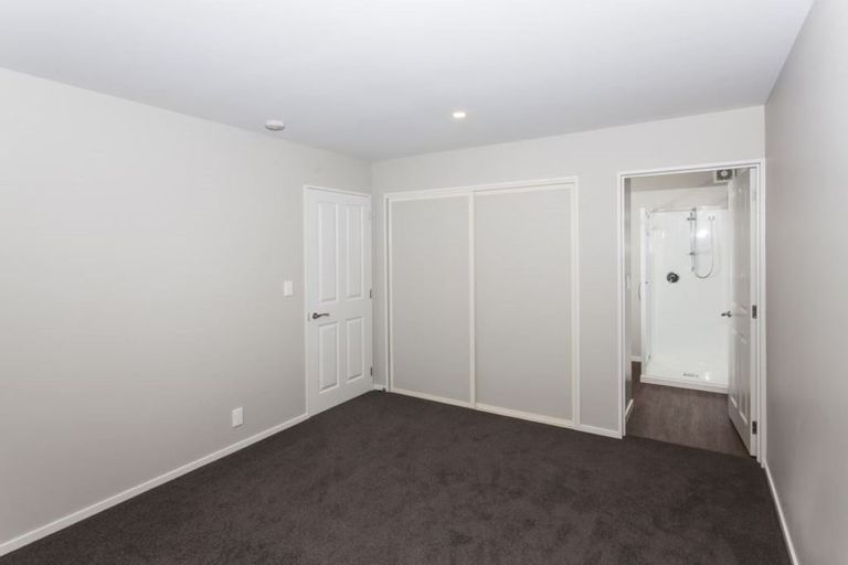 Photo of property in 2/422 Barbadoes Street, Edgeware, Christchurch, 8013