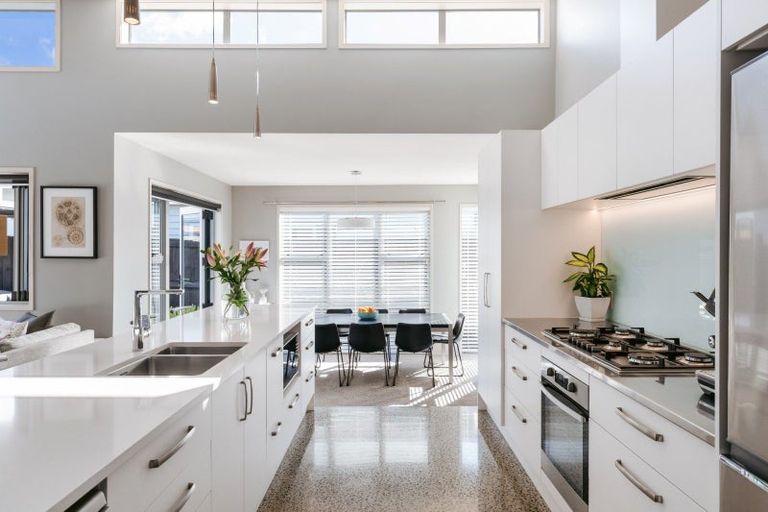 Photo of property in 22 Oriental Parade, Papamoa Beach, Papamoa, 3118