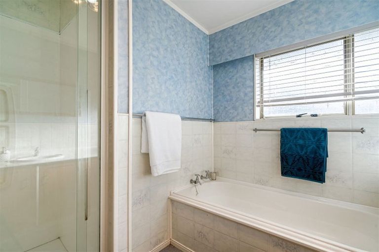 Photo of property in 2/32 Opaheke Road, Papakura, 2110