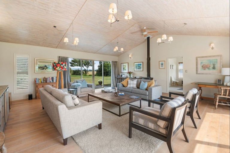 Photo of property in 375 Sharlands Road, Dunsandel, Rakaia, 7783