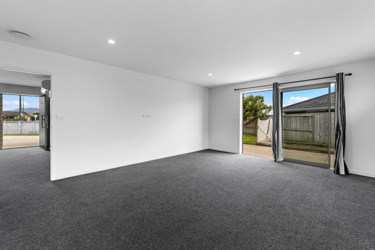 Photo of property in 2 Cupples Street, Papamoa Beach, Papamoa, 3118