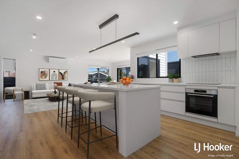 Photo of property in 1/40 Waiparaheka Drive, Wainui, 0932