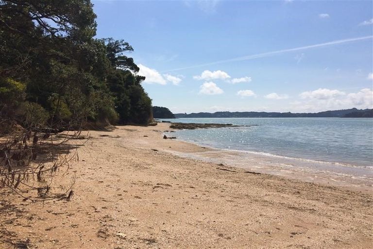 Photo of property in 5 Veronica Street, Paihia, 0200