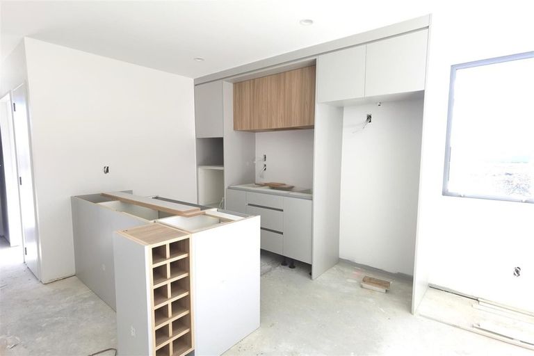 Photo of property in 6 Fredrick Hanson Road, Papakura, 2110