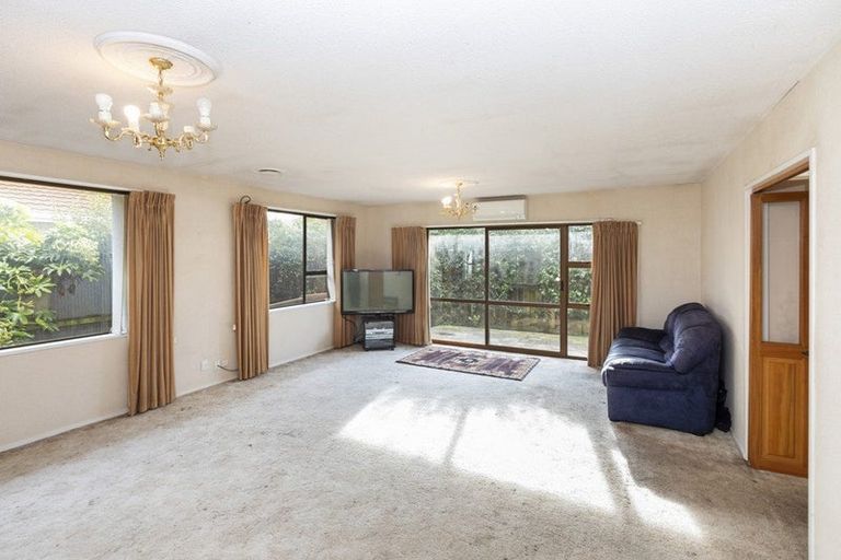 Photo of property in 1/29 Dinton Street, Russley, Christchurch, 8042