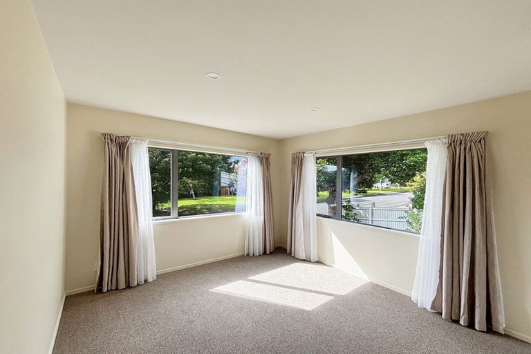 Photo of property in 102a Hillside Road, Papatoetoe, Auckland, 2025
