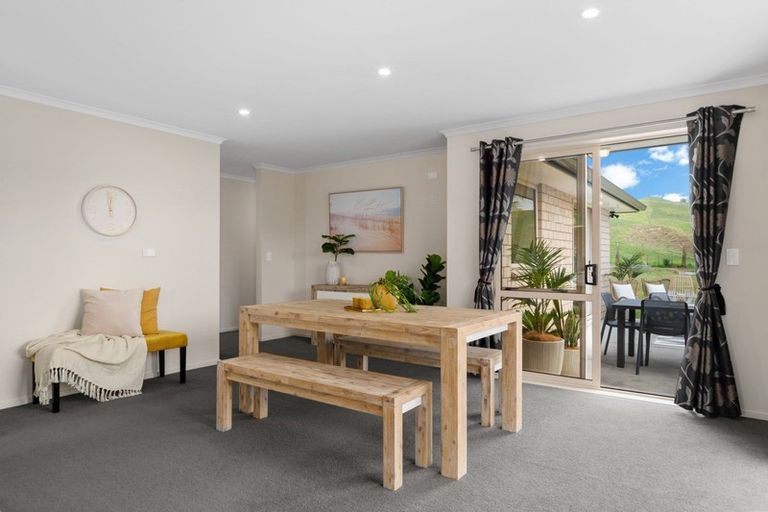 Photo of property in 208 Ballintoy Park Drive, Welcome Bay, Tauranga, 3175